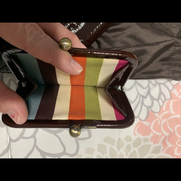 Beautiful Coach brown leather patent wallet - Picture 5 of 6